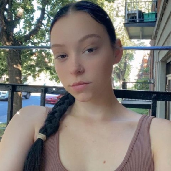 Meet your Posher, Clara - Picture 1 of 1